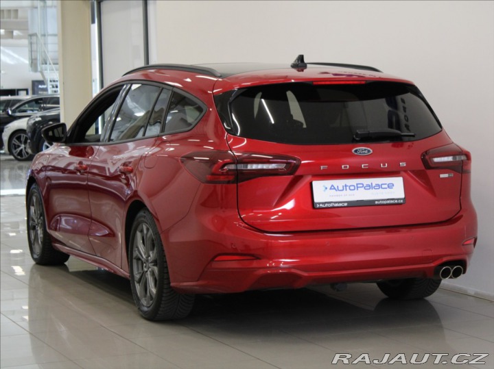 Ford Focus 1,0 EB 114kW AT ST-Line P 2024