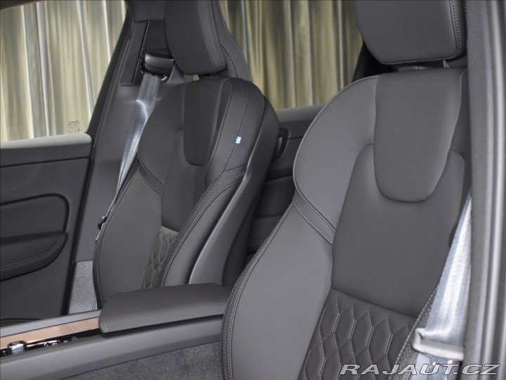Volvo XC60 2,0 T6 Plus Bright 2025