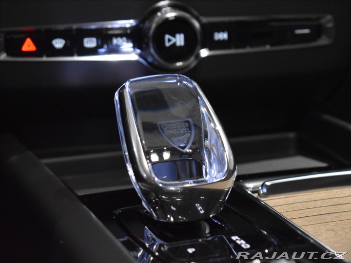 Volvo XC60 2,0 T6 Plus Bright 2025