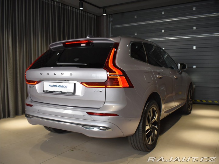 Volvo XC60 2,0 T6 Plus Bright 2025