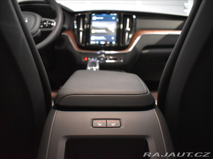 Volvo XC60 2,0 T6 Ultimate Dark 2024