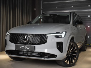 Volvo XC90 2,0 T8  Plus Dark