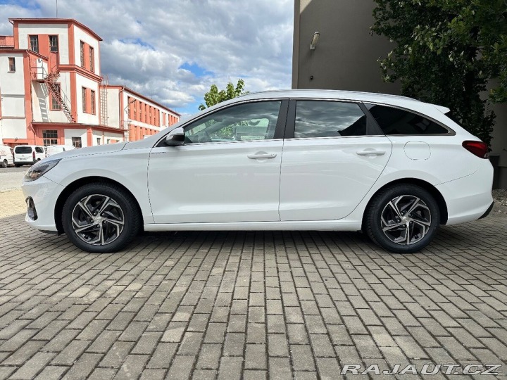 Hyundai i30 CW, Smart, DPH 1800