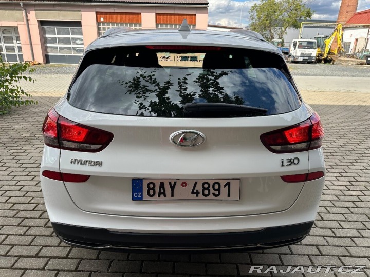 Hyundai i30 CW, Smart, DPH 1800