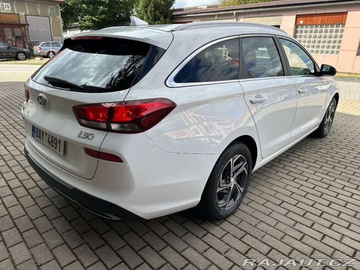 Hyundai i30 CW, Smart, DPH 1800