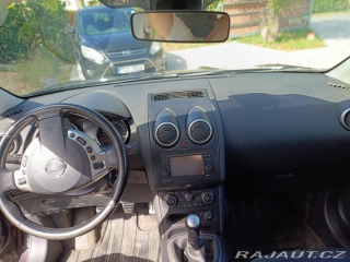 Nissan Qashqai 1,6   2 4x4 2012