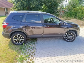 Nissan Qashqai 1,6   2 4x4 2012