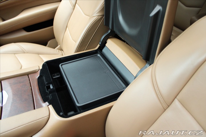 Cadillac Escalade ESV Platinum CZ/EU Verze 2017