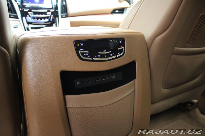 Cadillac Escalade ESV Platinum CZ/EU Verze 2017