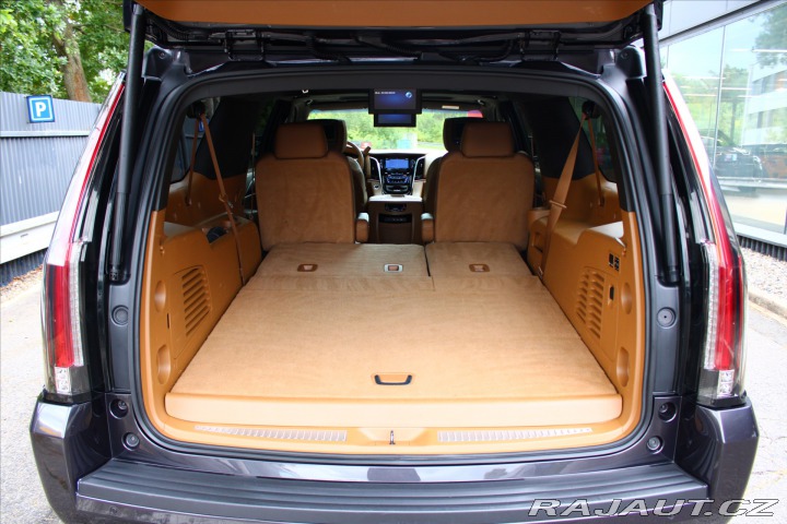 Cadillac Escalade ESV Platinum CZ/EU Verze 2017