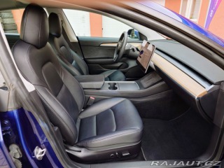 Tesla Model 3  2021