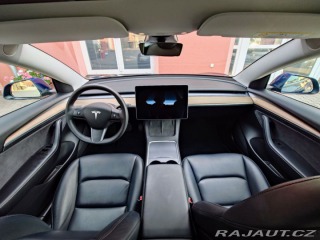 Tesla Model 3  2021