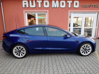 Tesla Model 3  2021