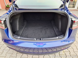 Tesla Model 3  2021