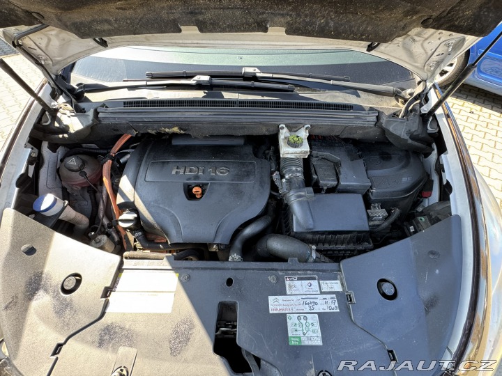 Citroën DS5 HYBRID 2,0D 120 KW STK 2013