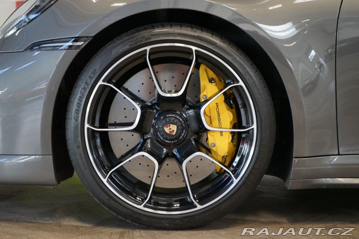 Porsche 911 992*TURBO S*CARBON*PCCB*P 2021