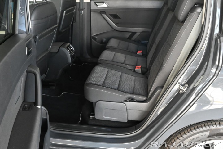 Volkswagen Touran 2,0 TDi 110 kW DSG 7/Míst 2021