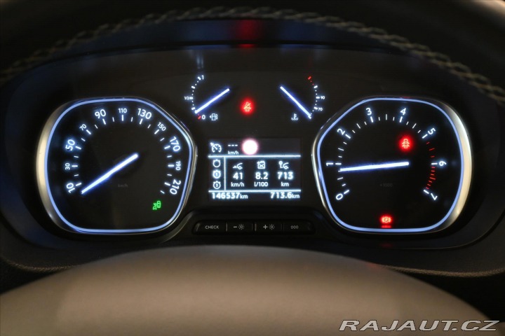 Peugeot Traveller 2,0 BlueHDi 106kW 7/MÍST 2021