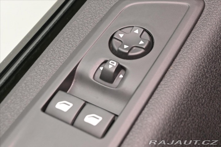 Peugeot Traveller 2,0 BlueHDi 106kW 7/MÍST 2021
