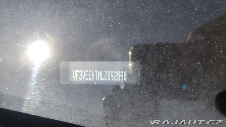 Peugeot Traveller 2,0 HDI 106 kW 7/MÍST VŮZ 2021