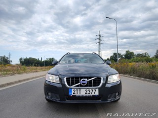Volvo V70 Bi-Fuel 2.0T 157 kW, benz 2012