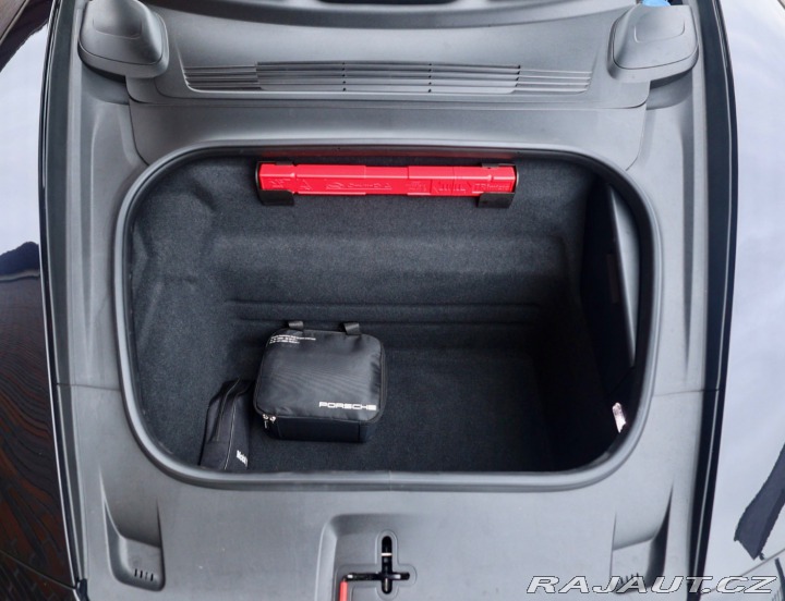 Porsche Ostatní modely 911 Targa 992 4S 331KW, | BOSE - 2021