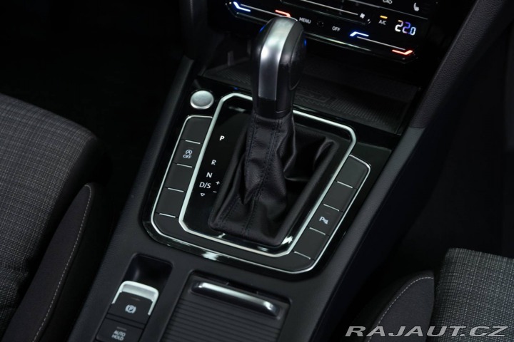 Volkswagen Passat Variant 2.0 TDI Elegance 2022