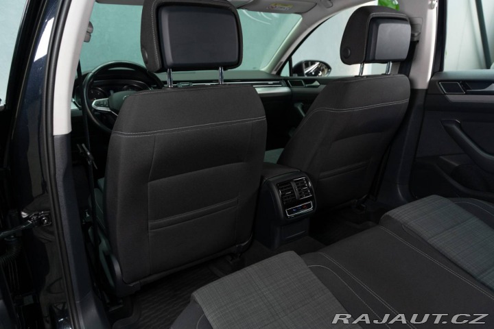Volkswagen Passat Variant 2.0 TDI Elegance 2022
