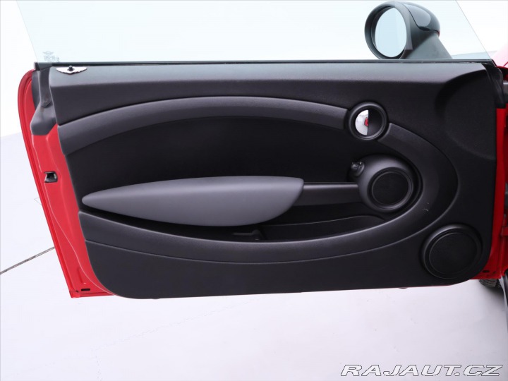 Mini One 1,4 i 70kW Klimatizace 1 2008