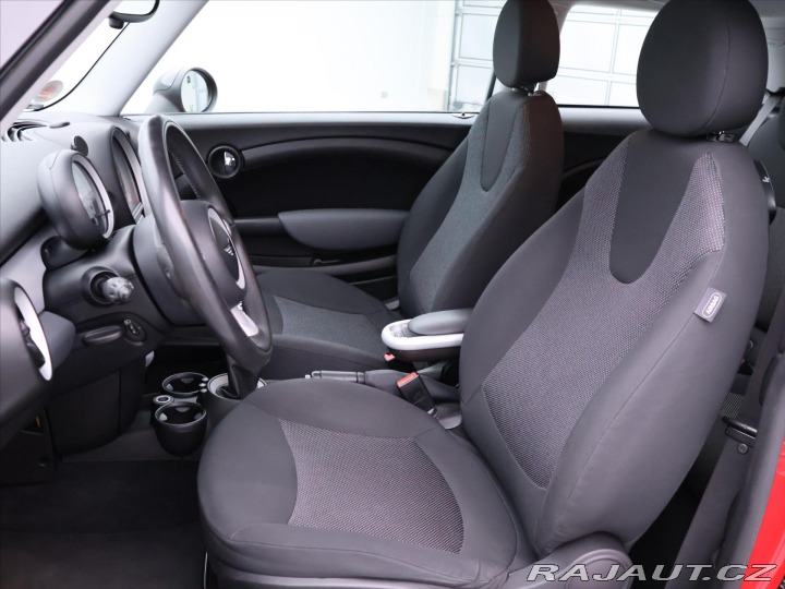 Mini One 1,4 i 70kW Klimatizace 1 2008