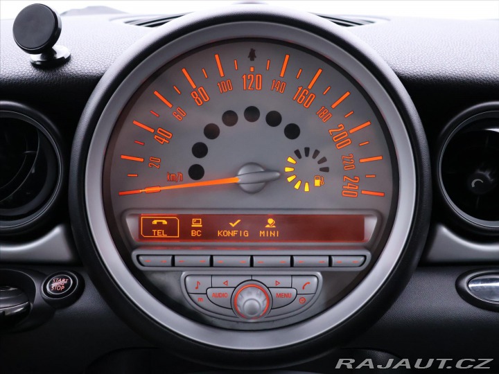Mini One 1,4 i 70kW Klimatizace 1 2008