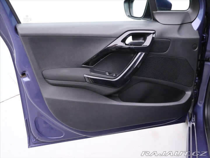 Peugeot 208 1,2 PT 60kW CZ Active Kli 2014
