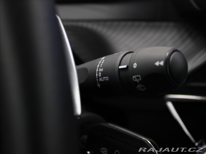 Peugeot 208 1,2 Hybrid 110k.AT Akční 2024