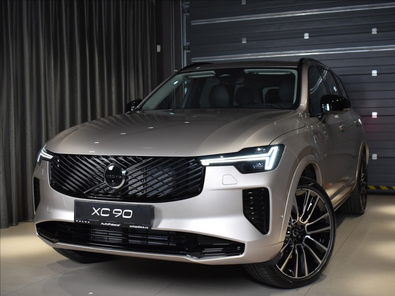 Volvo XC90 2,0 T8  Ultra Dark