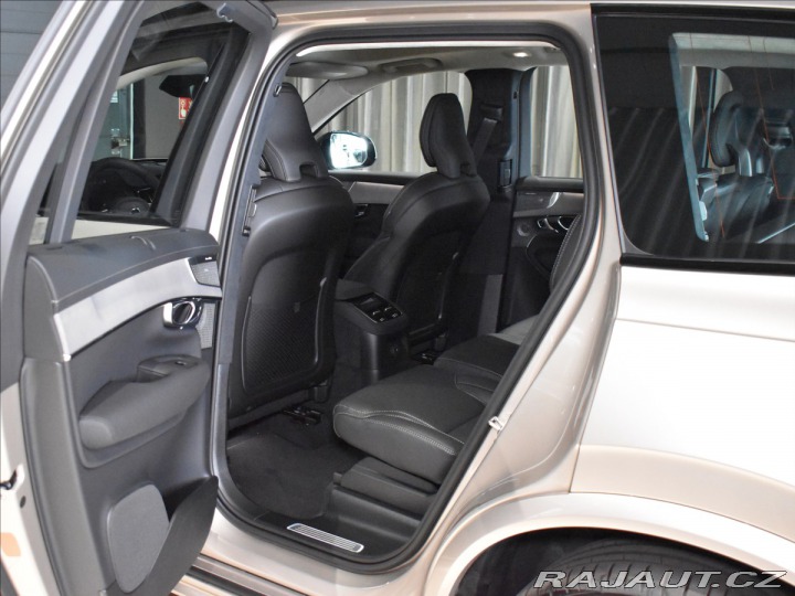 Volvo XC90 2,0 T8 Ultra Dark 2025