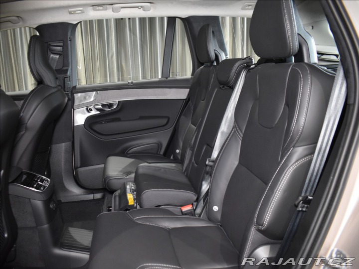 Volvo XC90 2,0 T8 Ultra Dark 2025