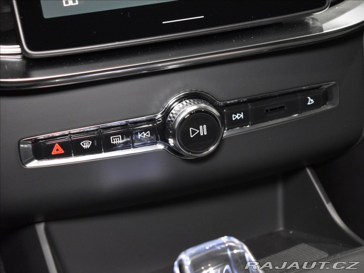 Volvo XC90 2,0 T8 Ultra Dark 2025