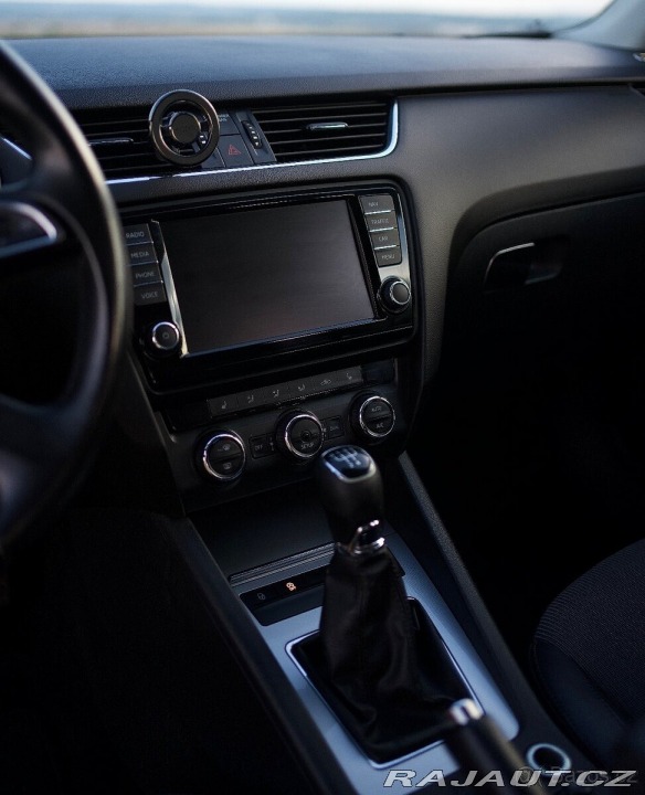 Škoda Octavia 1,6 3 TDI 77kW, kombi 2014