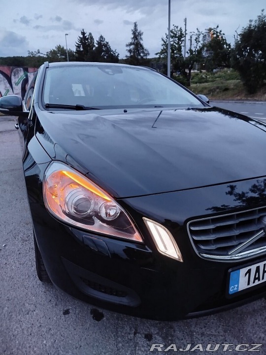 Volvo V60 2,0 2012r. Diesel 2012