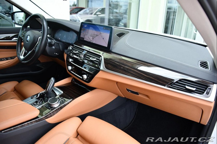 BMW 5 530d LUXURY LINE LASER K3 2020