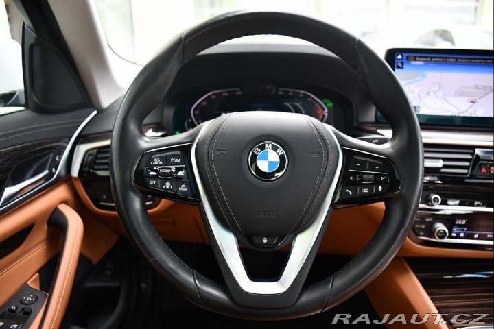 BMW 5 530d LUXURY LINE LASER K3 2020