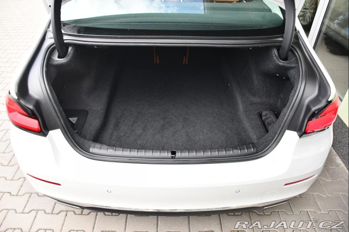 BMW 5 530d LUXURY LINE LASER K3 2020