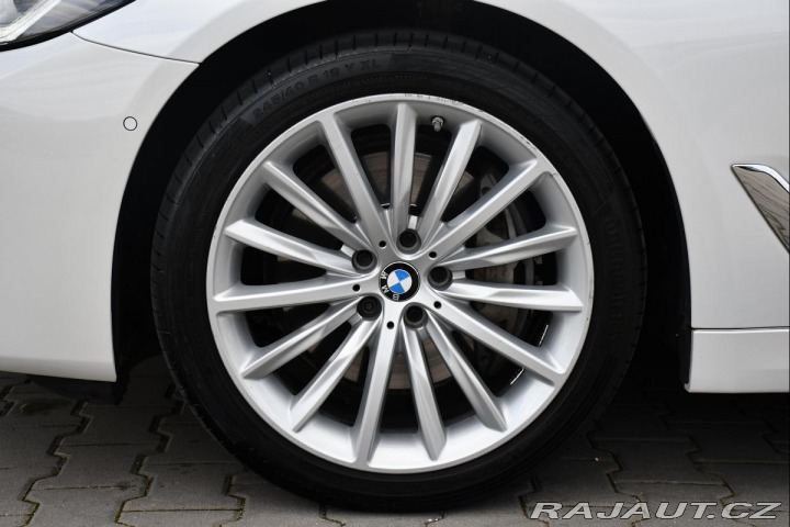 BMW 5 530d LUXURY LINE LASER K3 2020