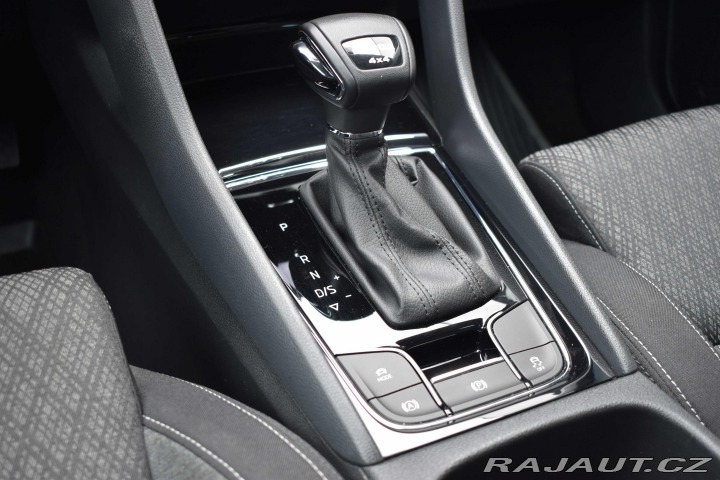 Škoda Karoq 2.0TDI 4x4*ZÁRUKA*TAŽNÉ*Č 2023