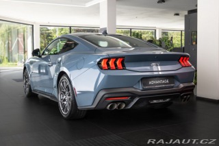 Ford Mustang  2024