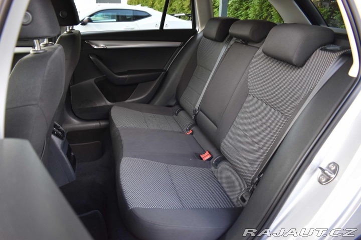 Škoda Octavia 1.6 TDI AMBITION*DSG*KAME 2015