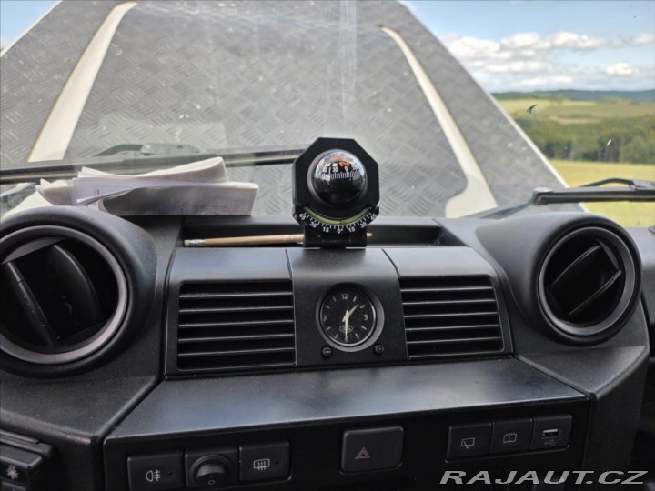 Land Rover Defender 2,4 TD4 LD110 expediční s 2010