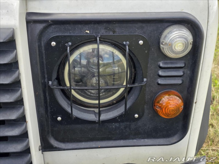 Land Rover Defender 2,4 TD4 LD110 expediční s 2010