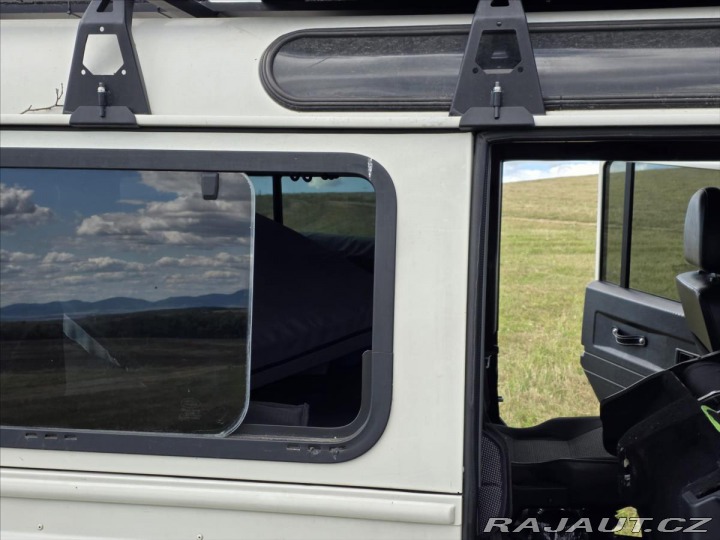 Land Rover Defender 2,4 TD4 LD110 expediční s 2010
