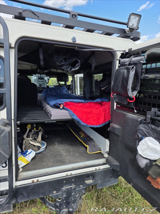 Land Rover Defender 2,4 TD4 LD110 expediční s 2010